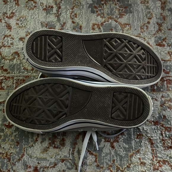 Converse Womens - Picture 3 of 5